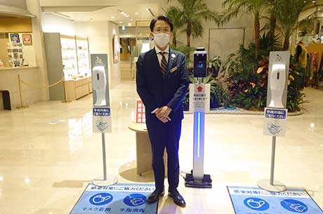 尾道国際ホテル 支配人 寺岡 靖治様